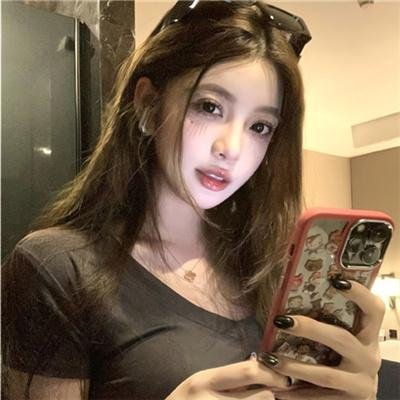 演员
